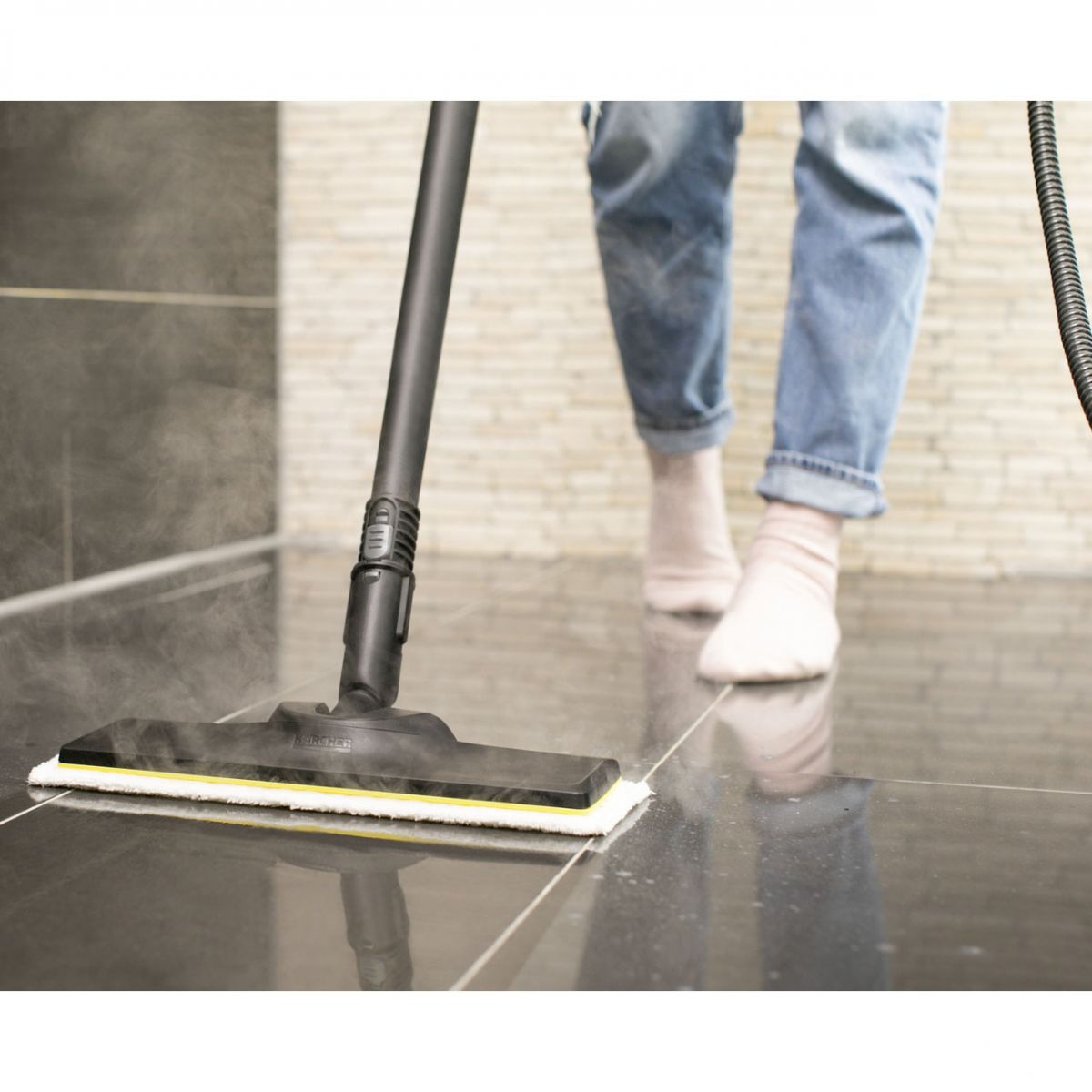 Máy làm sạch bằng hơi nước nóng Karcher SC3 EasyFix Màu trắng