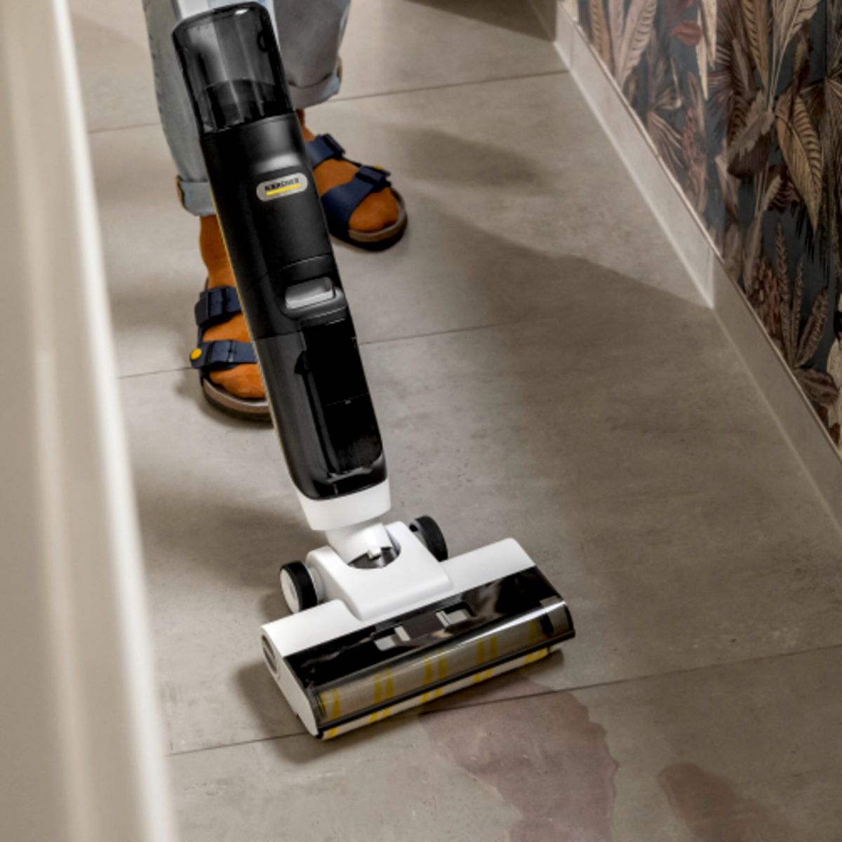 Máy hút bụi và lau sàn Karcher FCV 3