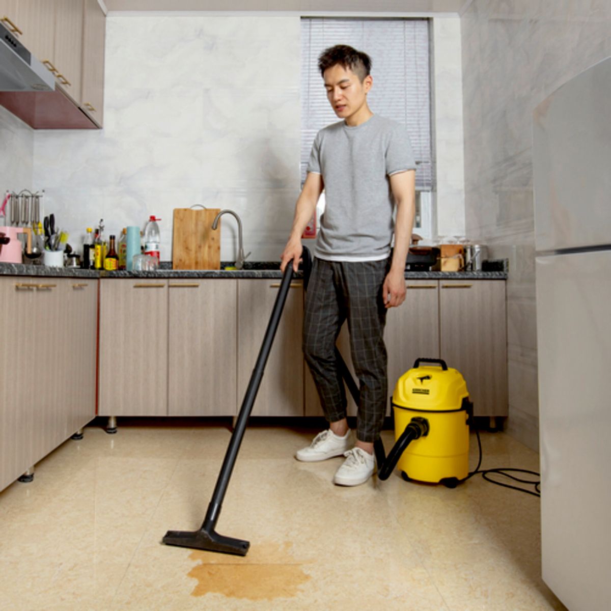 Máy hút bụi khô và ướt Kacher WD1 Classic 1.098-322.0